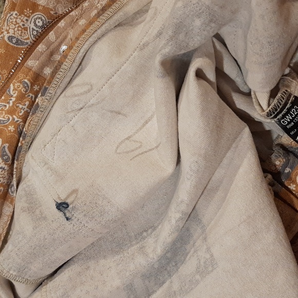 POL Cotton and Thermal Paisley-Printed Hooded Jacket (L) - Picture 9 of 9